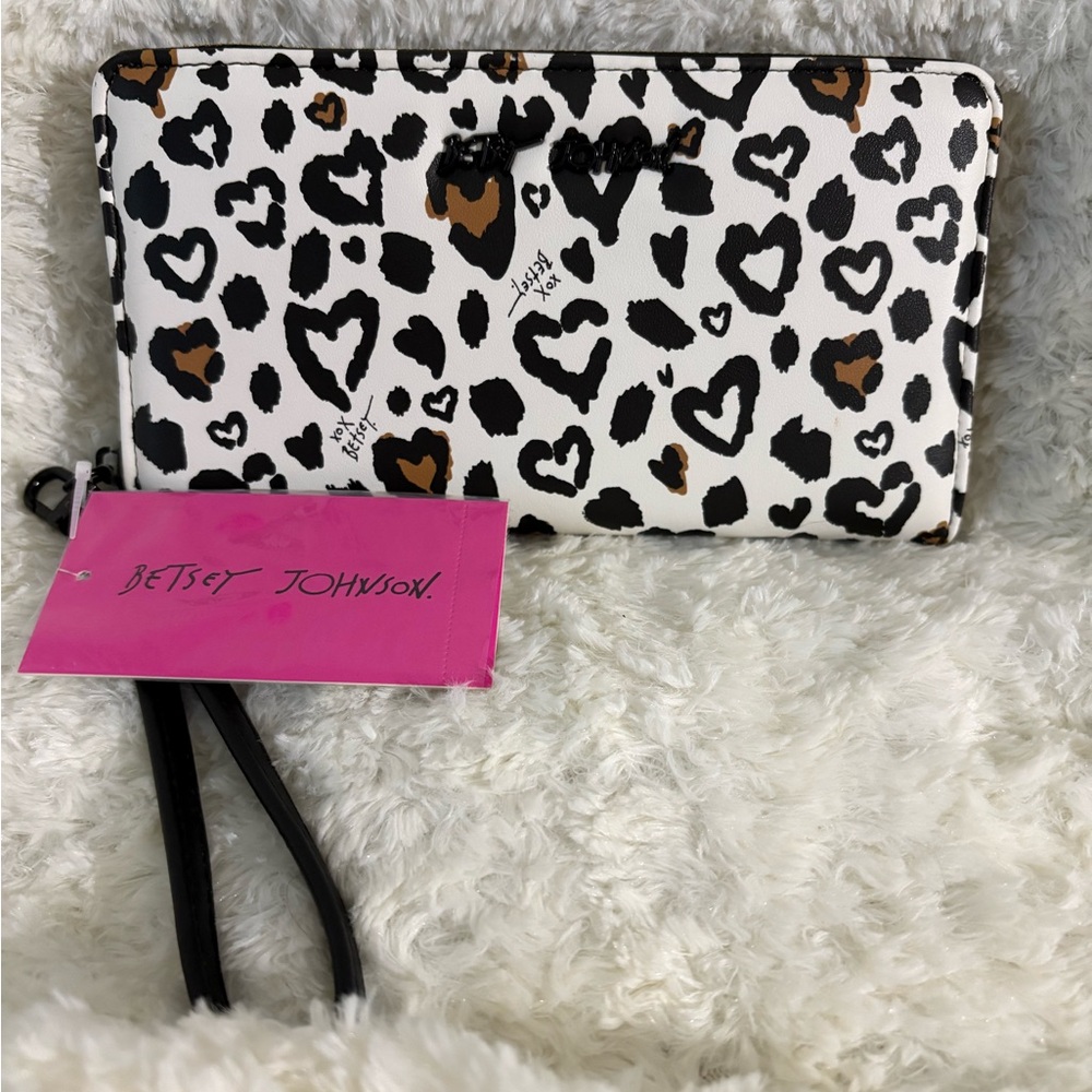 Betsey Johnson Heart Leopard Print Wallet New